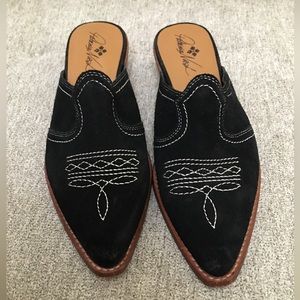 Patricia Nash Woman’s Battista Size 10.